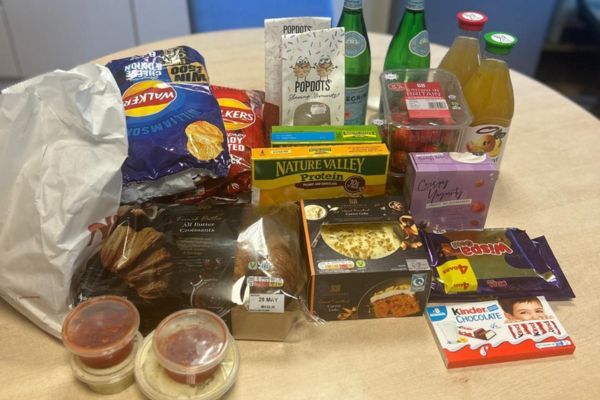 A table full of food and drinks